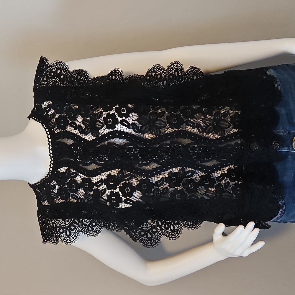 Express lace top